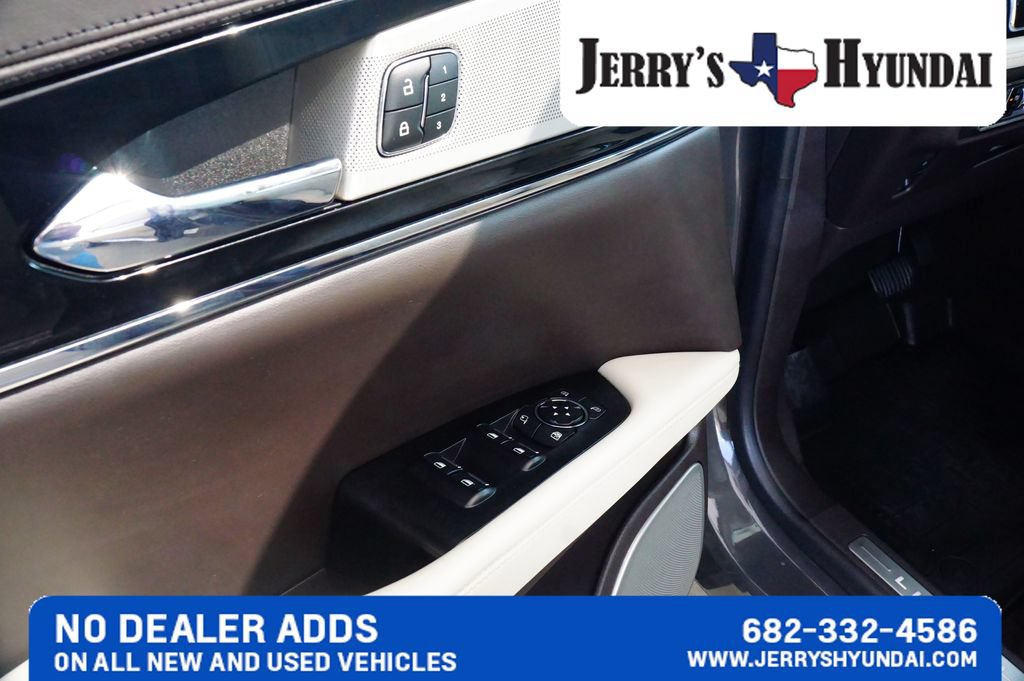 Used 2022 Lincoln Nautilus Black Label w/ Class II Trailer Tow Package AWD/4WD image 16