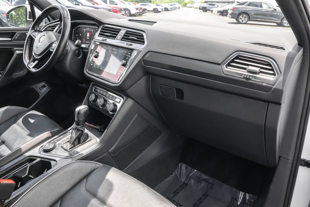 Used 2021 Volkswagen Tiguan SEL Premium R-Line AWD/4WD image 37