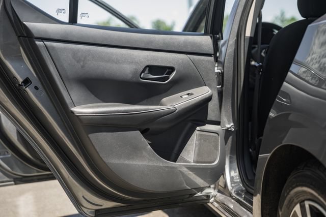 Used 2024 Nissan Sentra SV FWD image 38