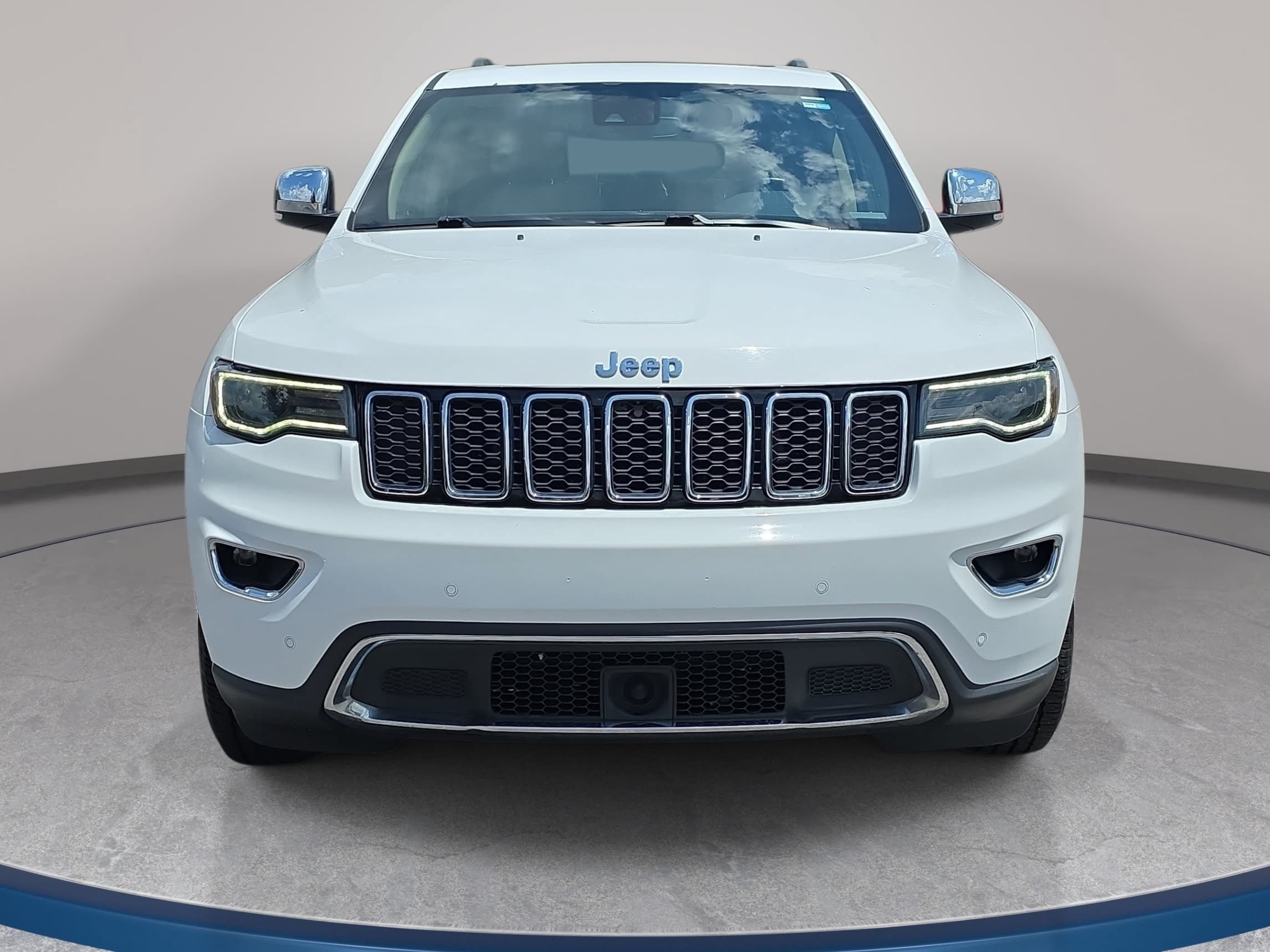 Used 2020 Jeep Grand Cherokee Limited w/ Luxury Group II AWD/4WD image 2