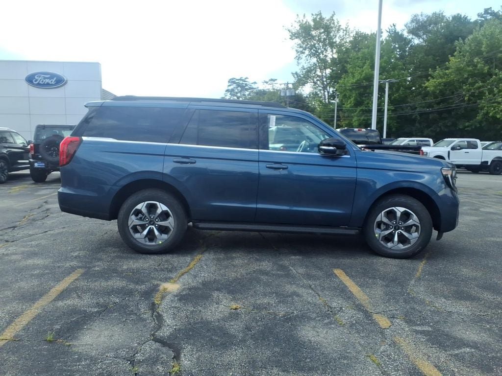 New 2027 Ford Expedition Active AWD/4WD image 4