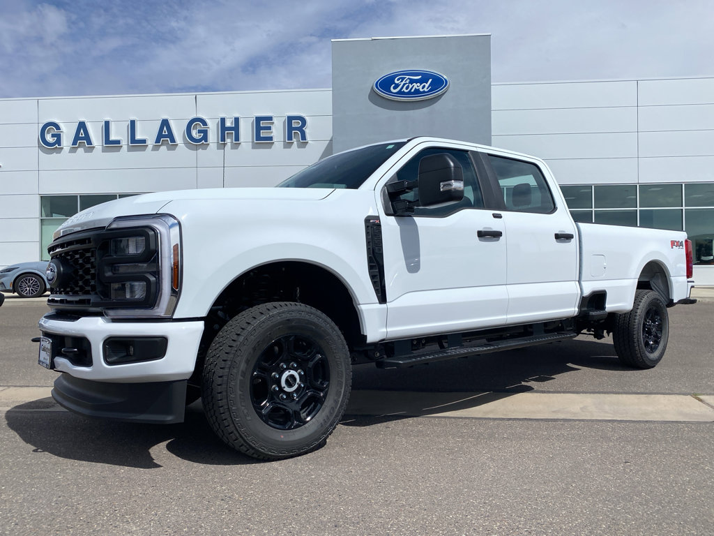 New 2026 Ford F350 4x4 Crew Cab Super Duty image 13