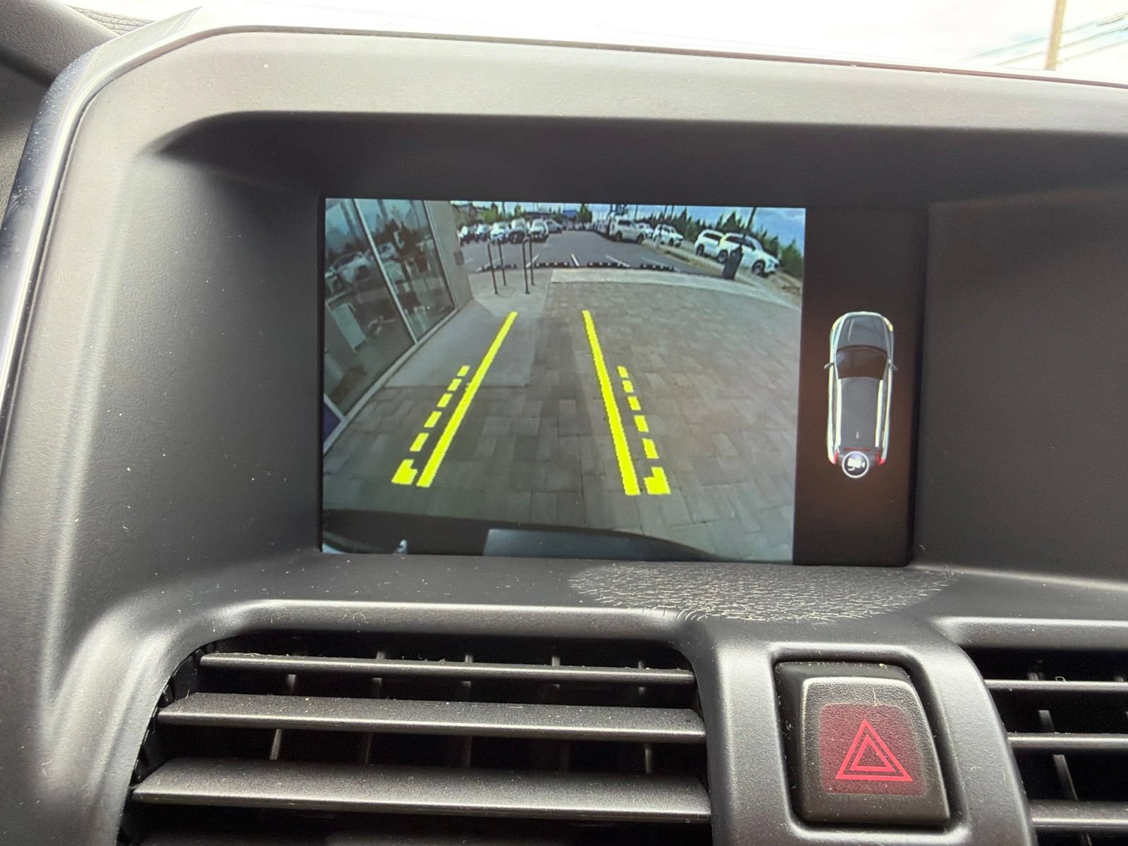 Used 2015 Volvo XC60 T5 FWD image 14