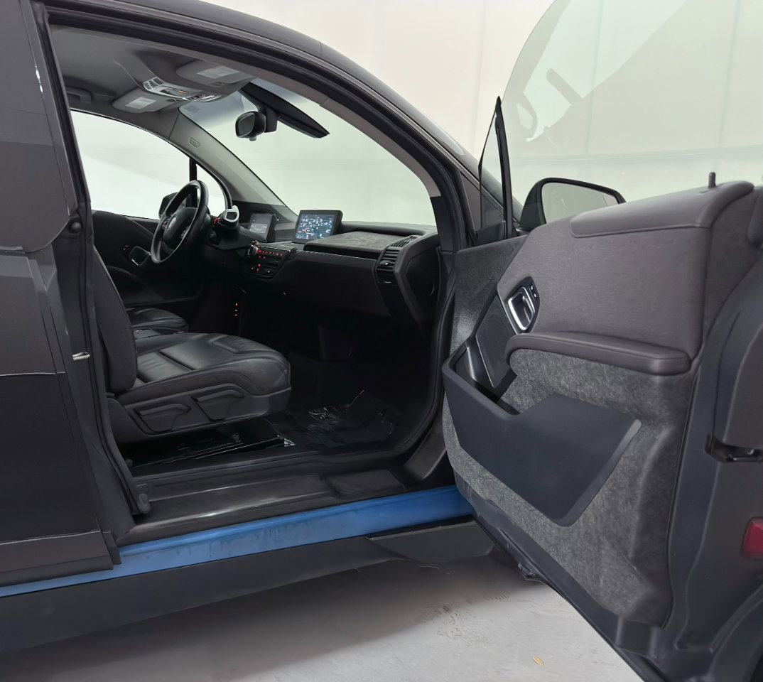 Used 2017 BMW i3 w/ Range Extender image 22