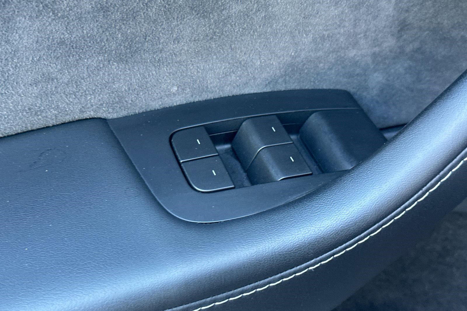 Used 2023 Tesla Model Y Long Range image 13