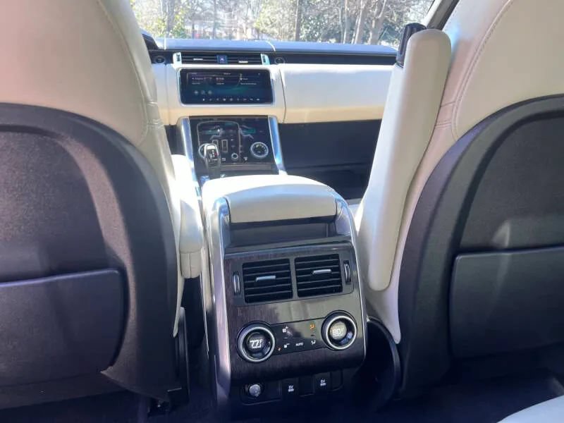 Used 2020 Land Rover Range Rover Sport HSE AWD/4WD image 18