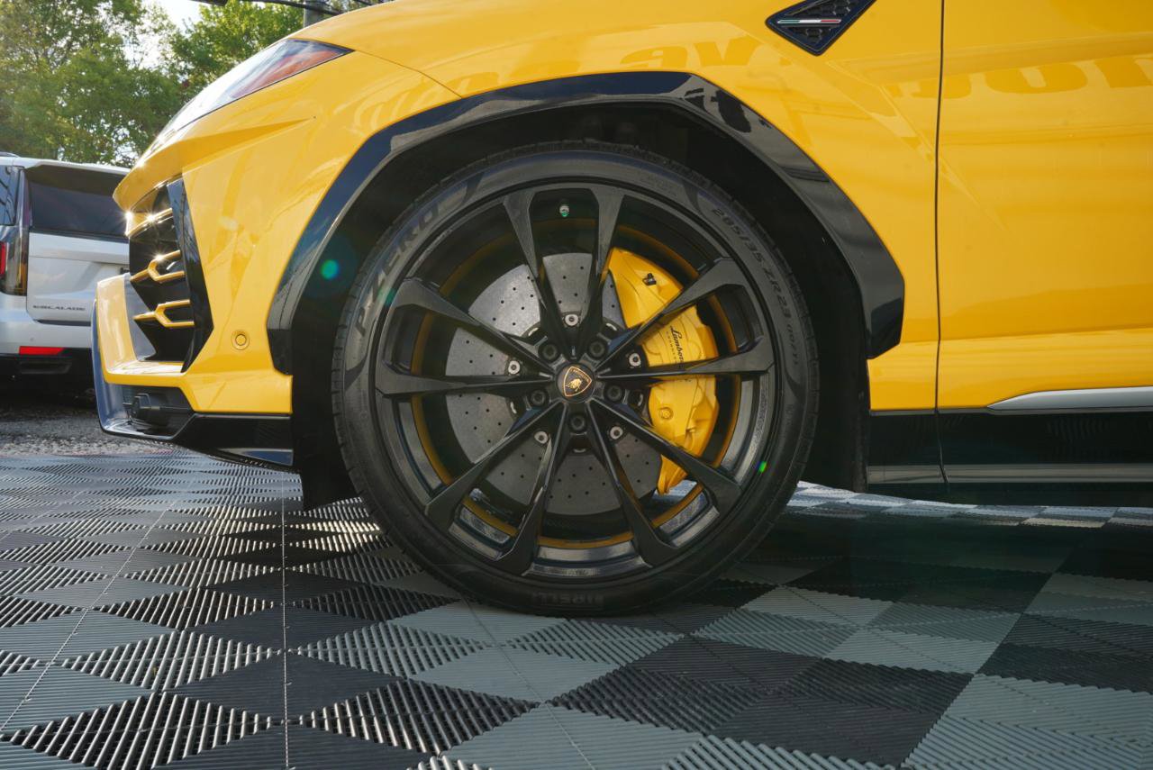 Used 2020 Lamborghini Urus AWD/4WD image 85