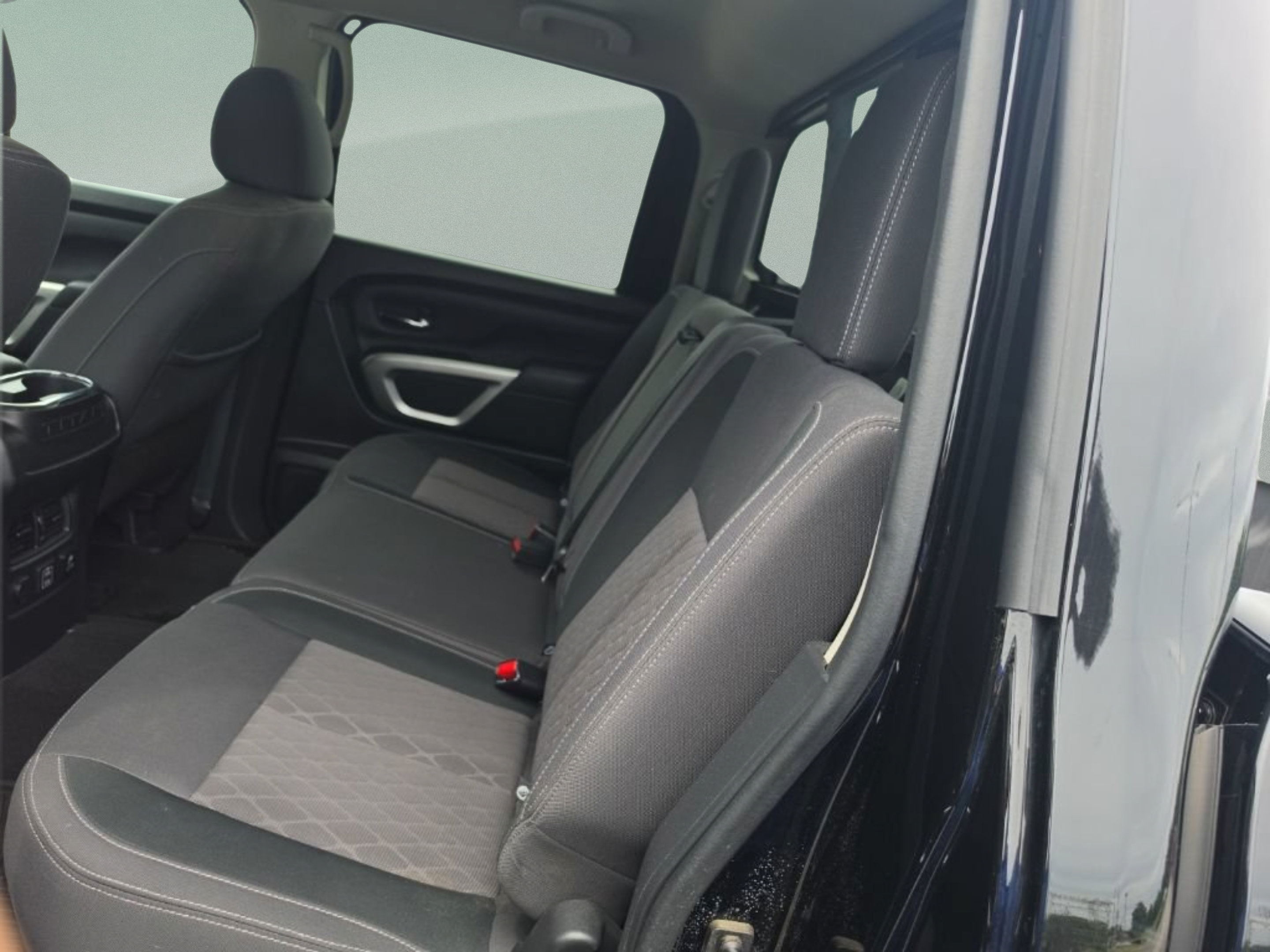 Used 2024 Nissan Titan SV w/ SV Convenience Package AWD/4WD image 22