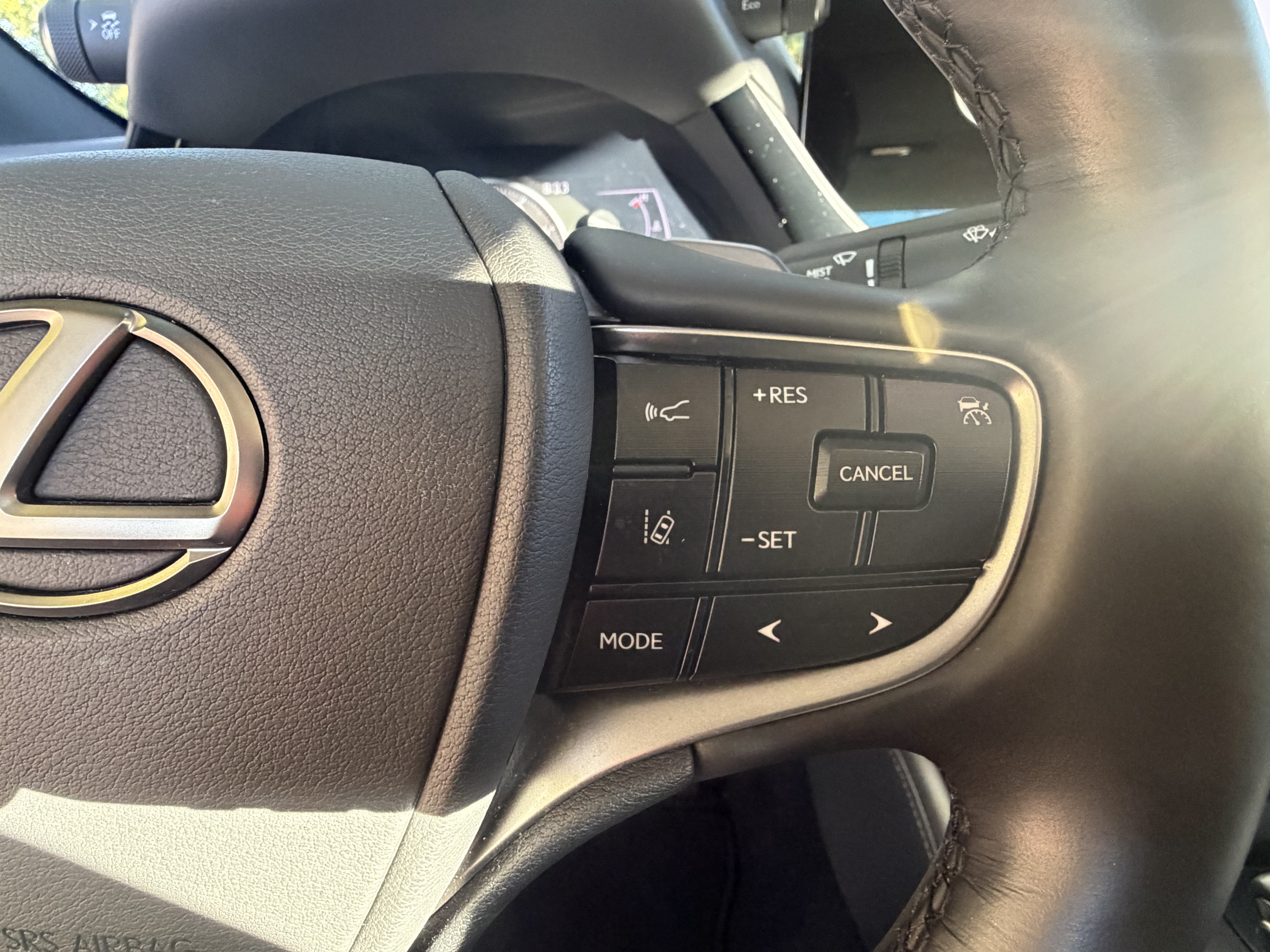 Used 2025 Lexus ES 350 w/ Premium Package FWD image 19