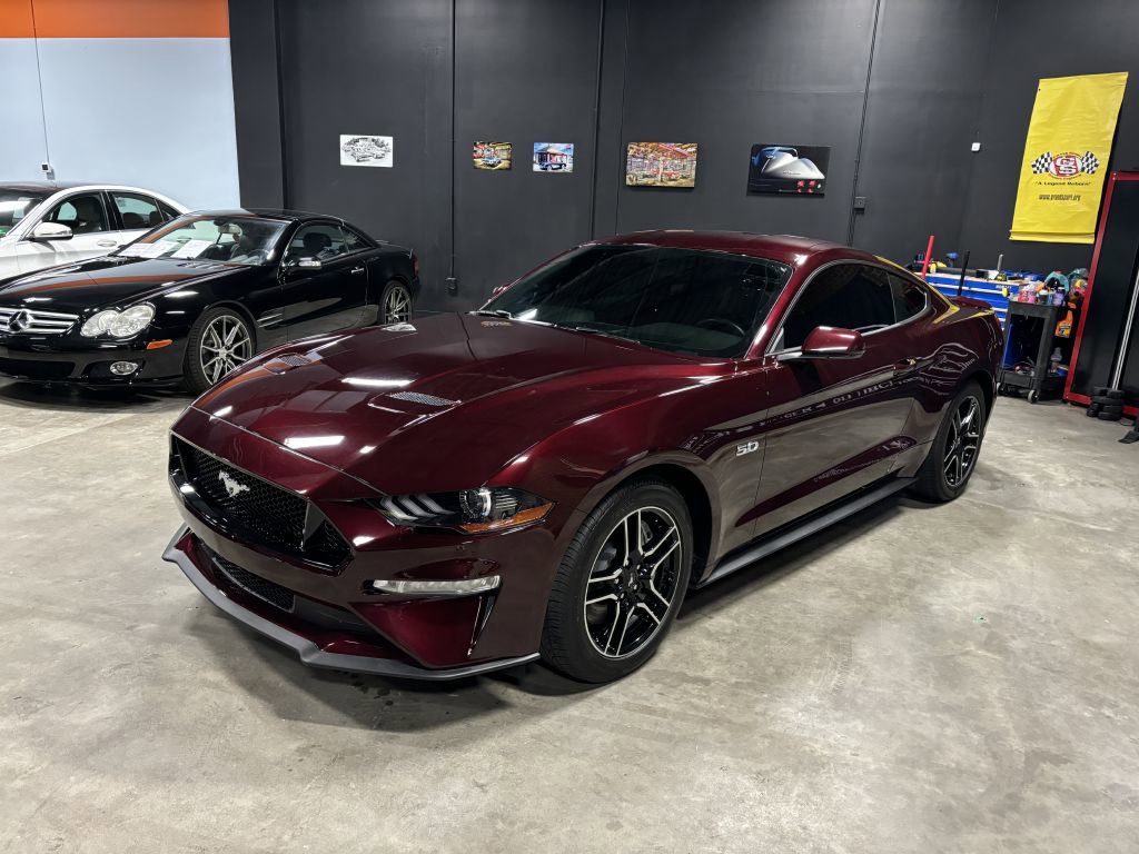 Used 2018 Ford Mustang GT RWD image 1