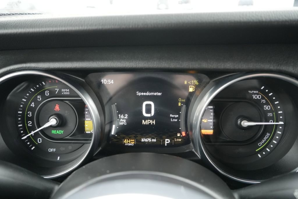 Used 2023 Jeep Wrangler Unlimited Sahara w/ Cold Weather Group image 27