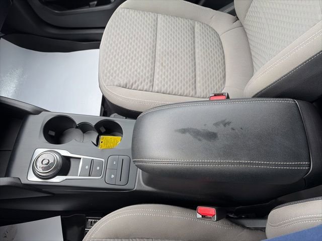 Used 2022 Ford Escape SE w/ Cold Weather Package FWD image 17