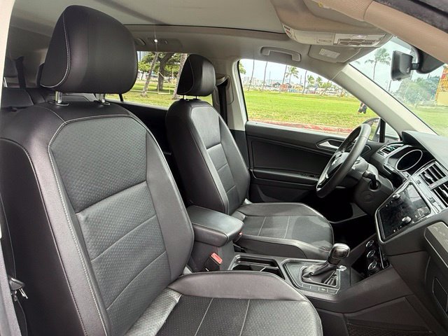Used 2021 Volkswagen Tiguan SE FWD image 5