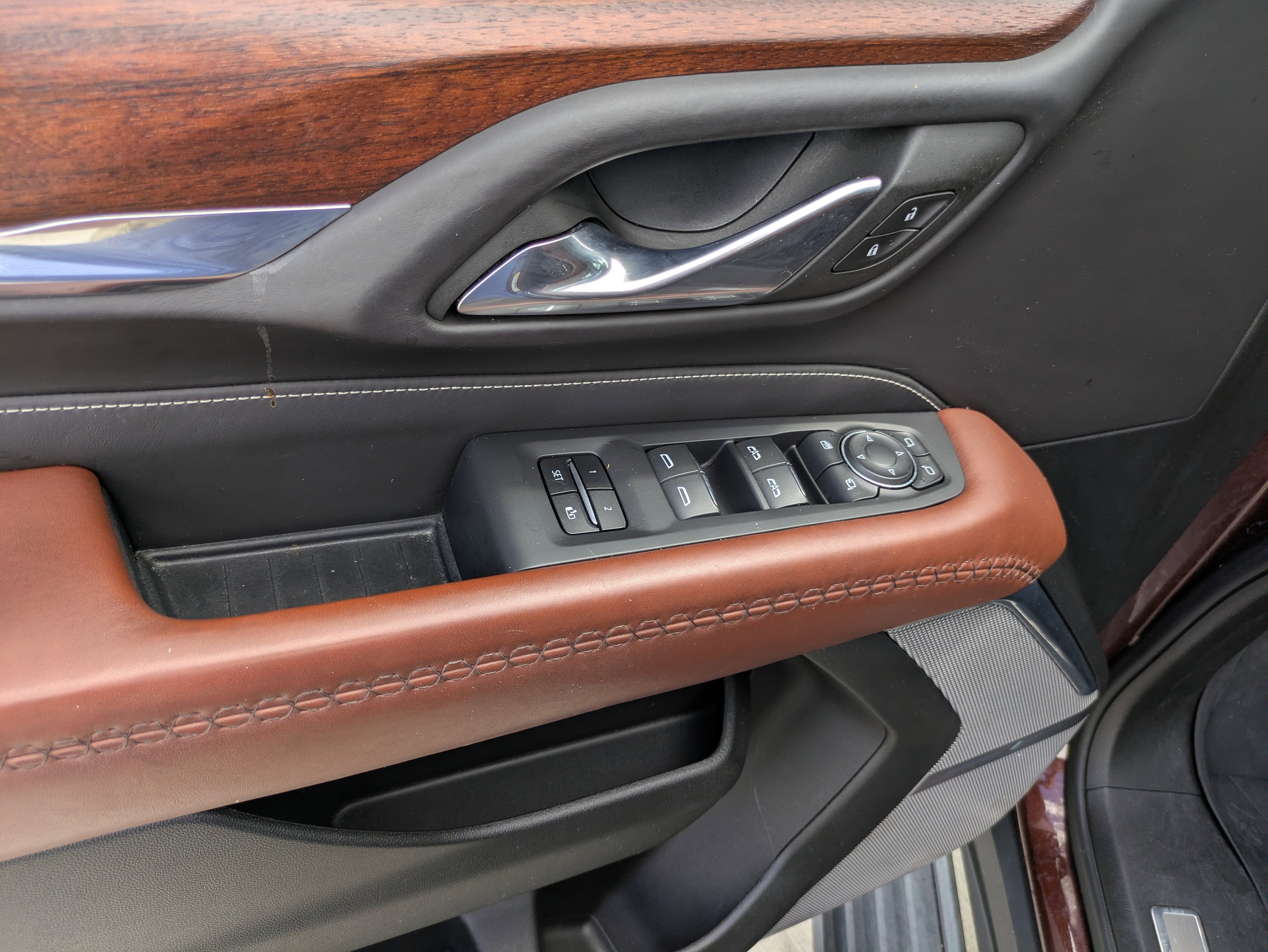 Used 2023 GMC Yukon XL Denali Ultimate w/ LPO, Floor Liner Package image 13