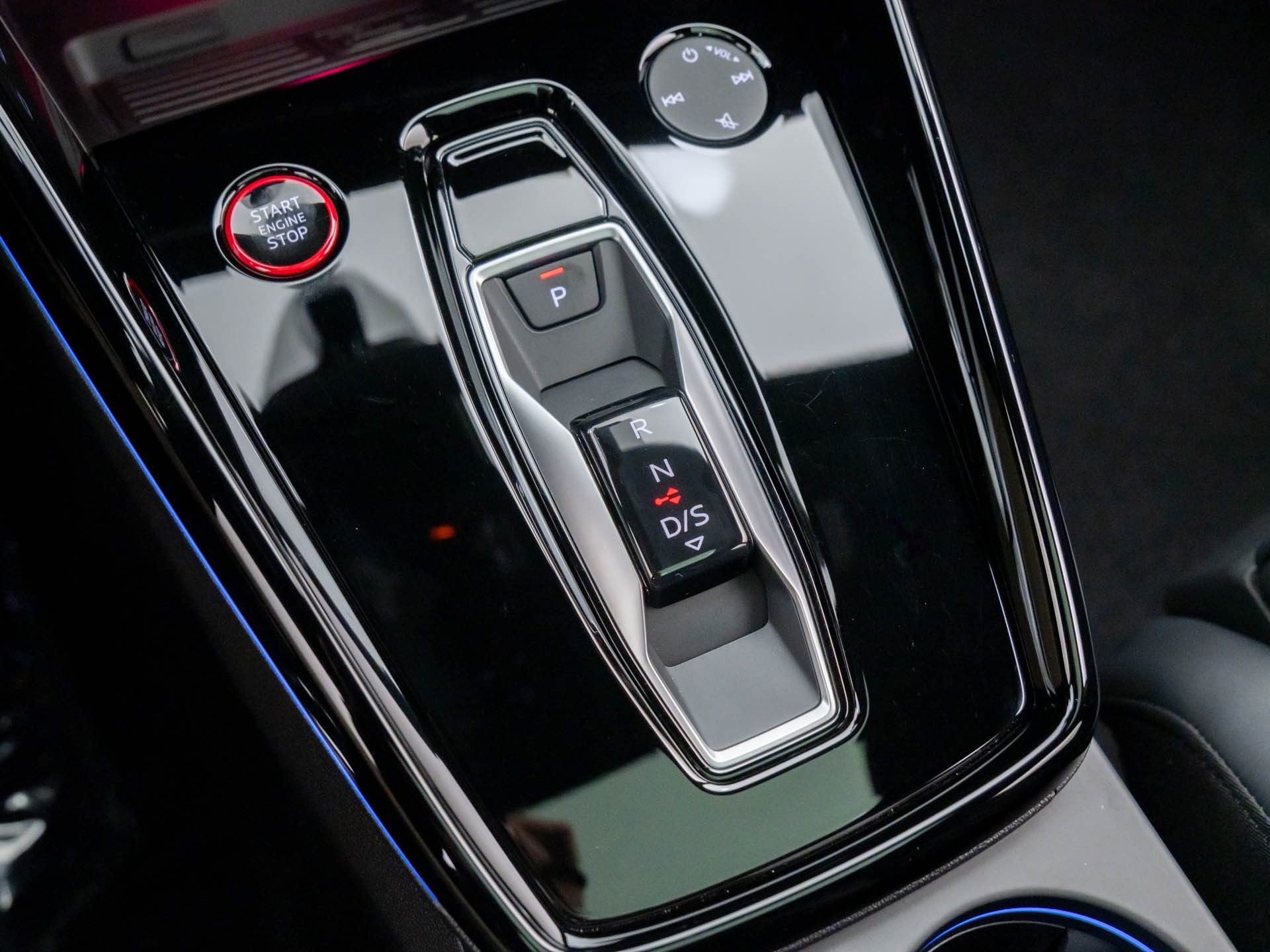 Used 2025 Audi RS 3 image 24