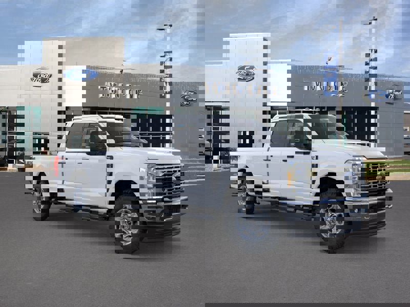 New 2026 Ford F250 XLT w/ FX4 Off-Road Package AWD/4WD image 7