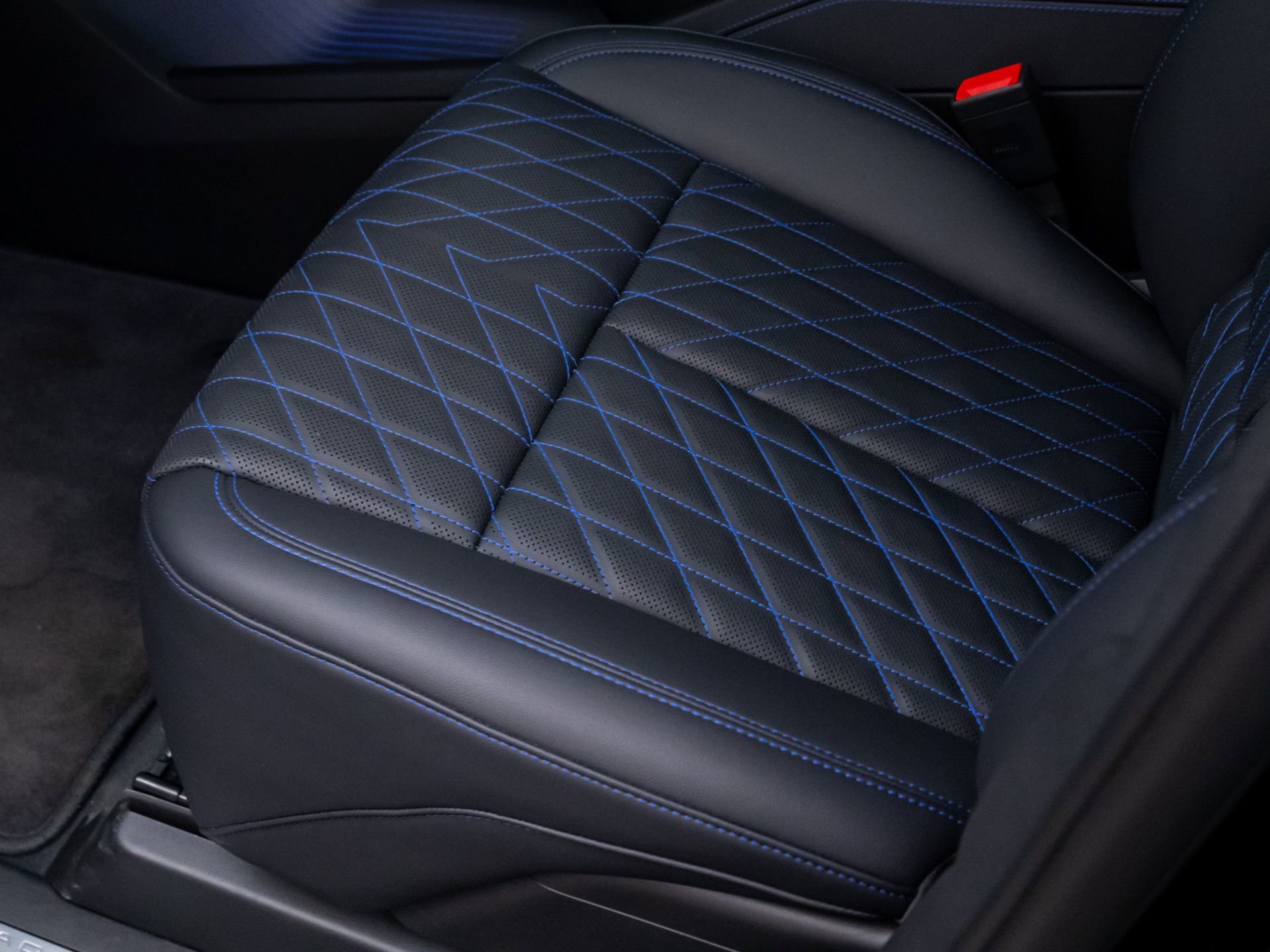 New 2025 Cadillac Escalade IQ Luxury 1 image 16