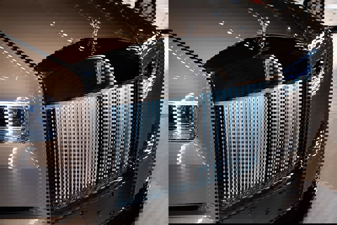 Used 2026 Rolls-Royce Phantom Sedan image 37