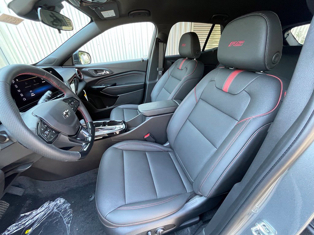 New 2026 Chevrolet Trax RS w/ Driver Confidence Package FWD image 23