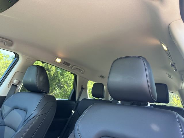 Certified 2025 Nissan Pathfinder SL w/ Black Appearance Package image 33