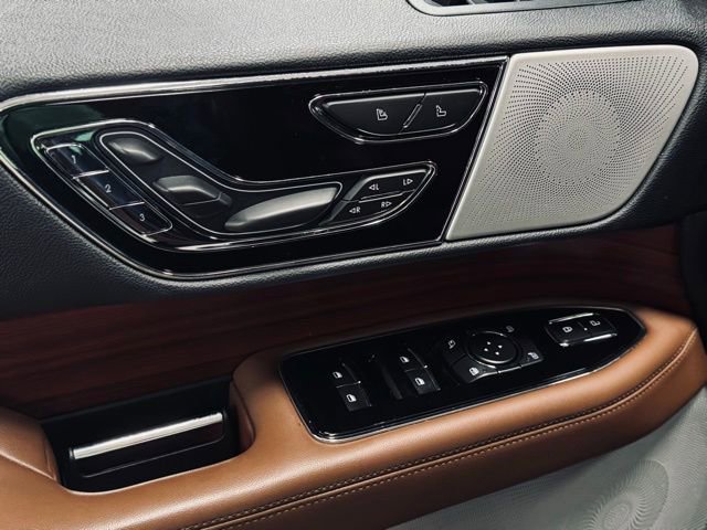 Certified 2024 Lincoln Navigator L Reserve image 14