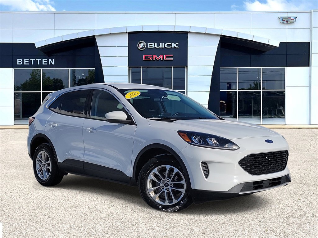 Used 2021 Ford Escape SE w/ Cold Weather Package