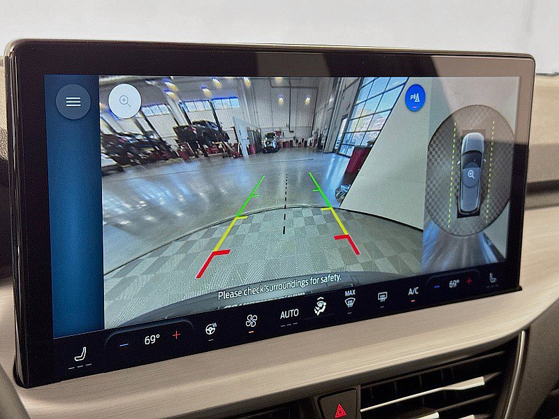 New 2025 Ford Escape SE w/ PHEV Premium Package image 16