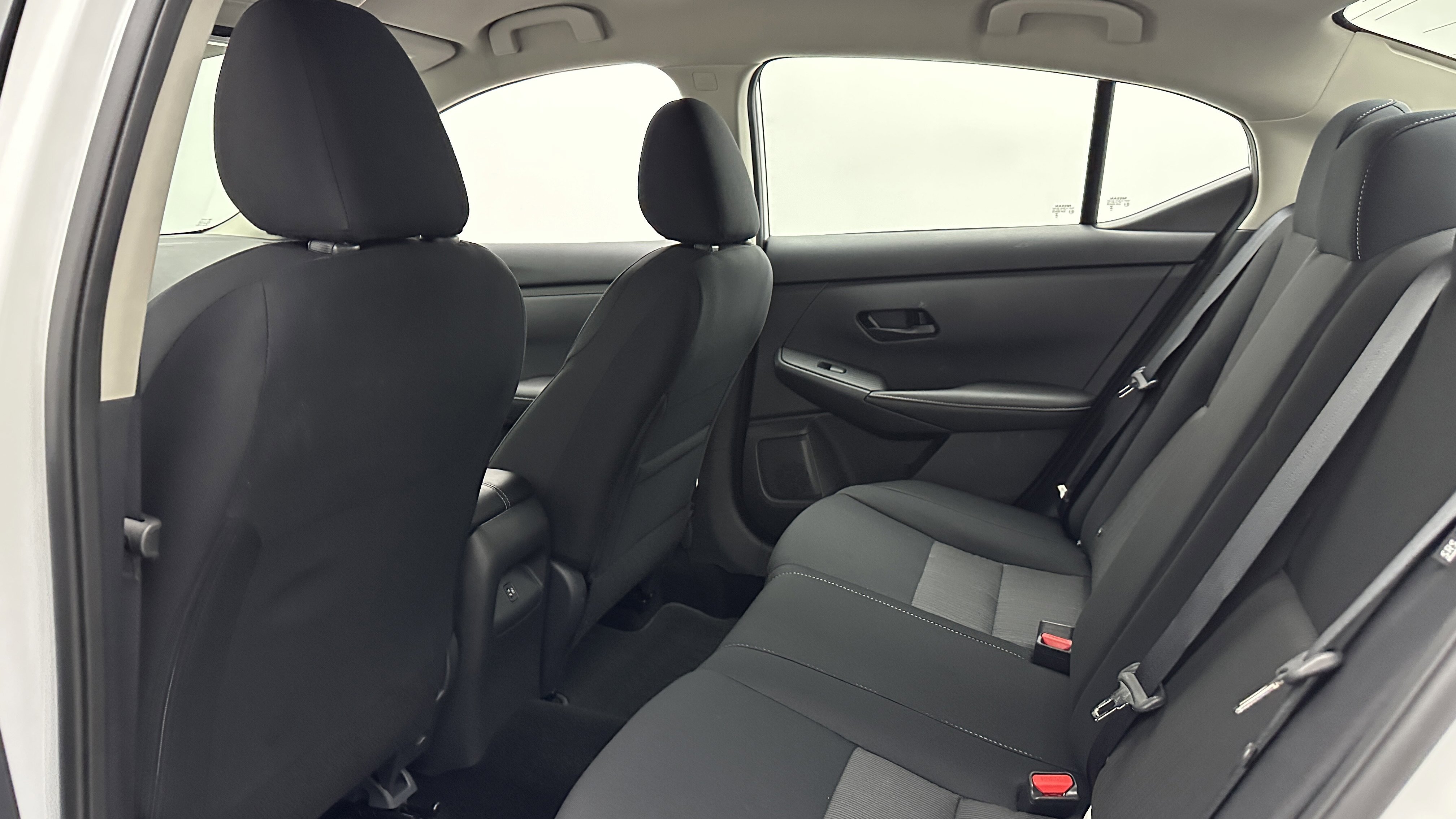 Used 2025 Nissan Sentra SV image 27