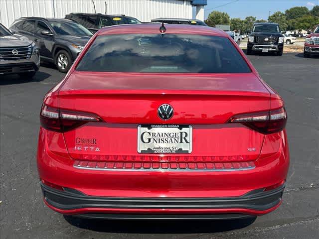 Used 2024 Volkswagen Jetta SE FWD image 4