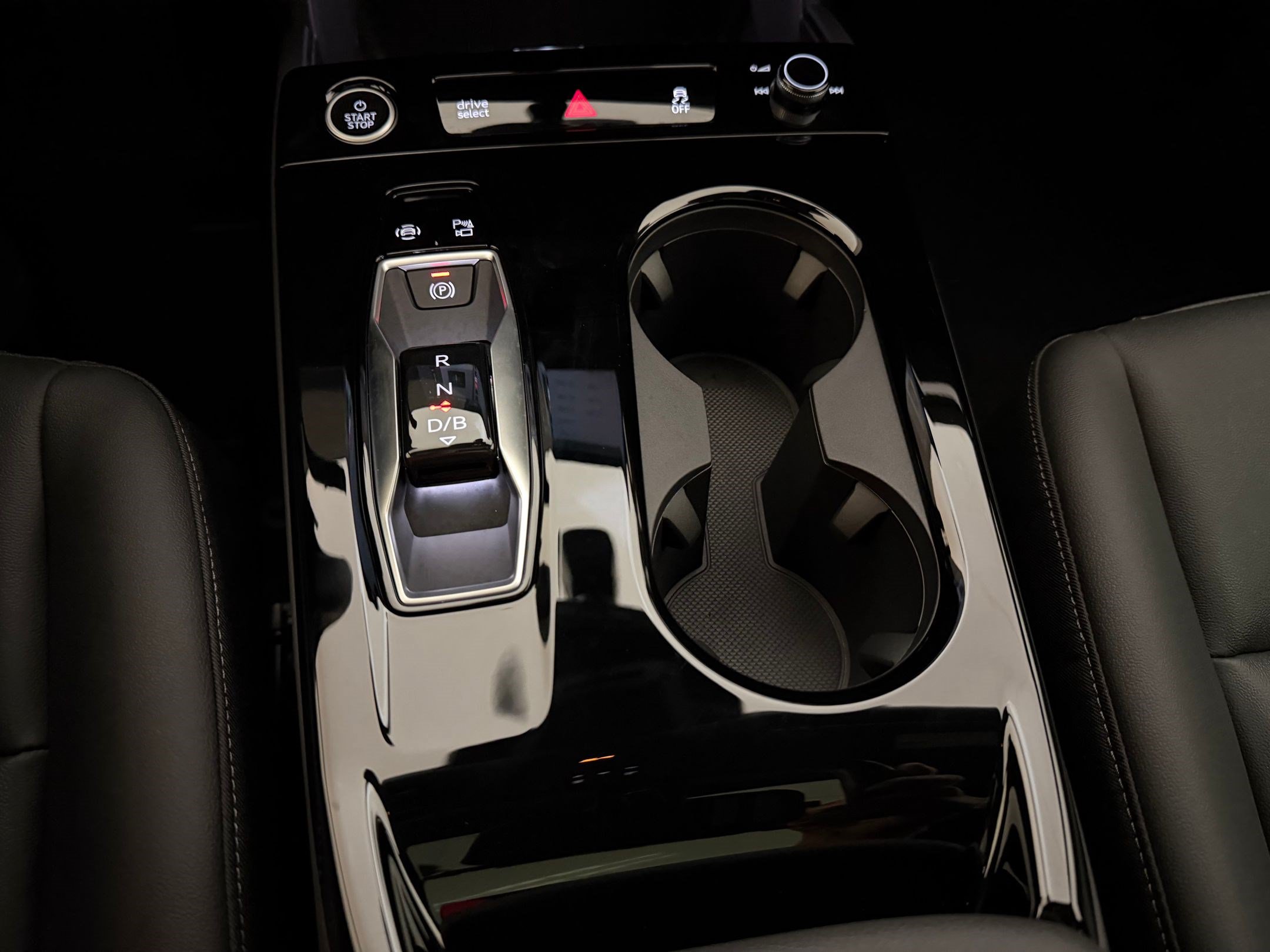 New 2027 Audi Q6 e-tron Premium AWD/4WD image 17