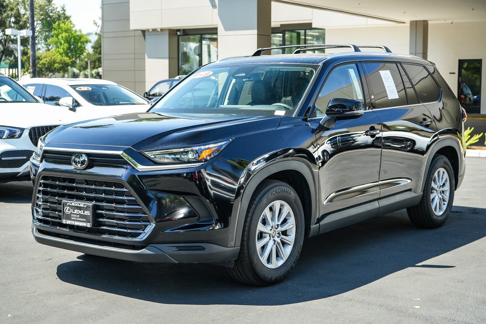 Used 2025 Toyota Grand Highlander FWD image 3