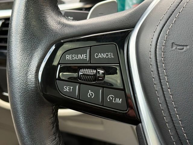 Used 2022 BMW 540i xDrive w/ Premium Package image 42