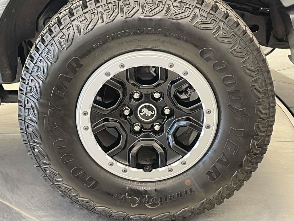 Used 2025 Ford Bronco Badlands w/ Sasquatch Package AWD/4WD image 12