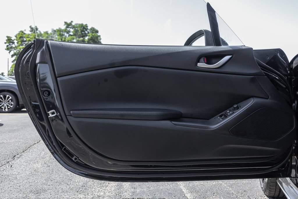 Used 2026 MAZDA MX-5 Miata Sport w/ Appearance Package RWD image 27