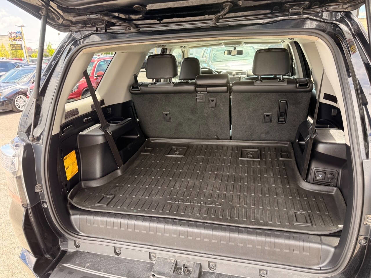 Used 2017 Toyota 4Runner SR5 Premium AWD/4WD image 5