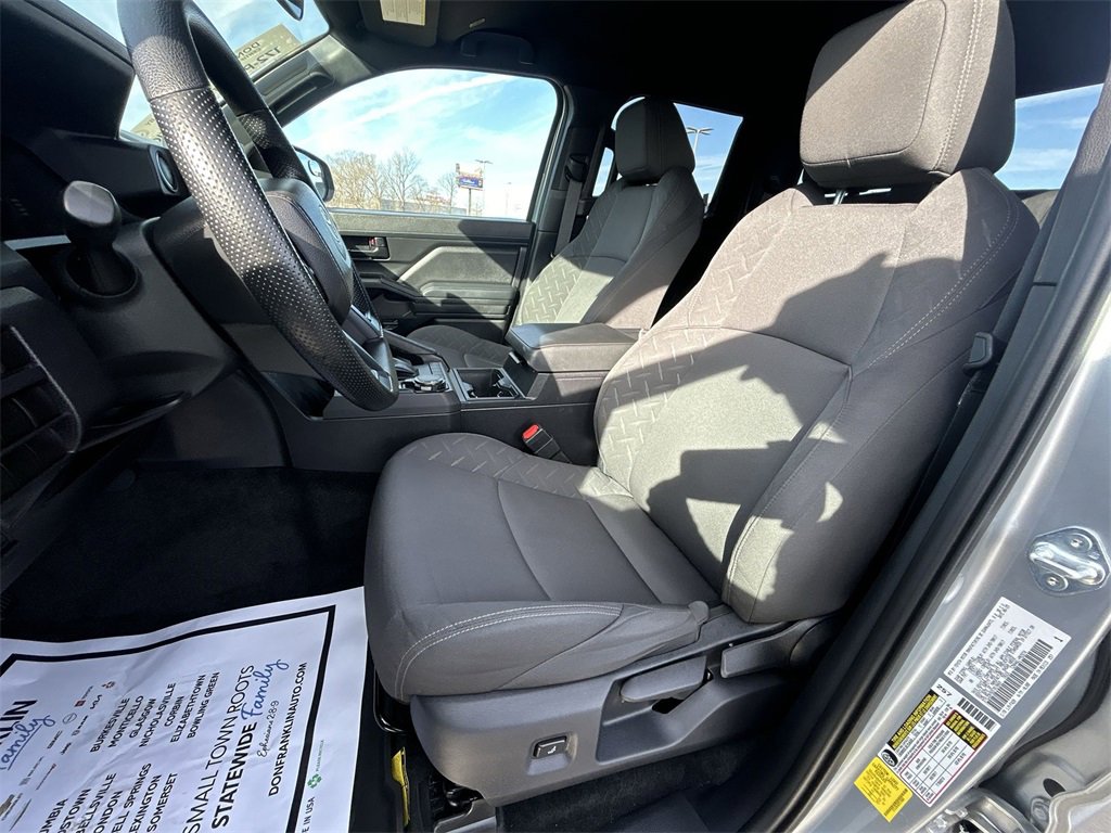 Used 2025 Toyota Tacoma SR image 17