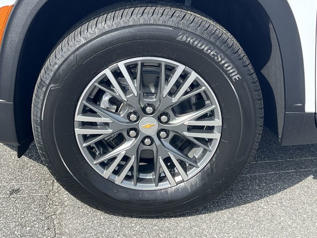 New 2025 Chevrolet Traverse LT image 34