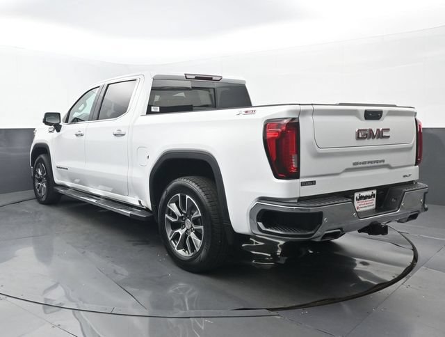 Used 2024 GMC Sierra 1500 SLT AWD/4WD image 3