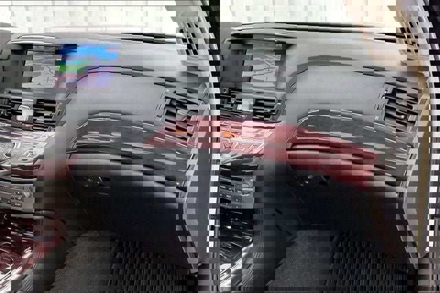 Used 2018 INFINITI Q70 L 3.7 AWD/4WD image 19