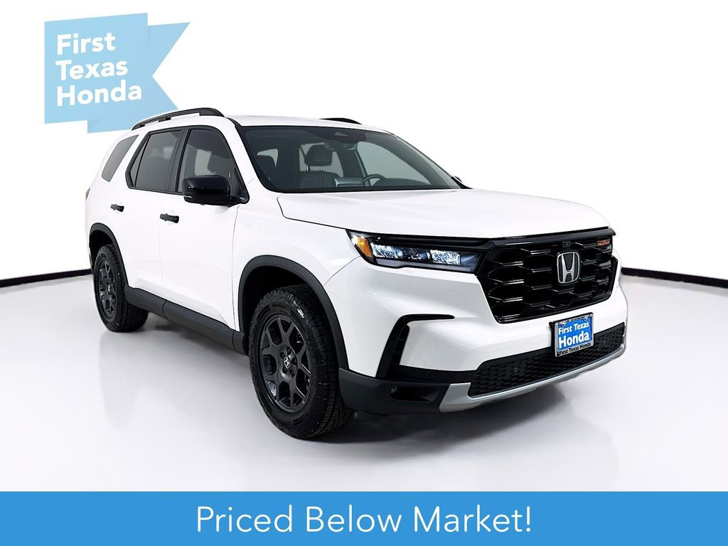 Used 2025 Honda Pilot TrailSport