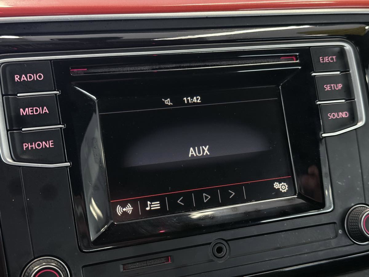 Used 2017 Volkswagen Beetle 1.8T Classic image 44