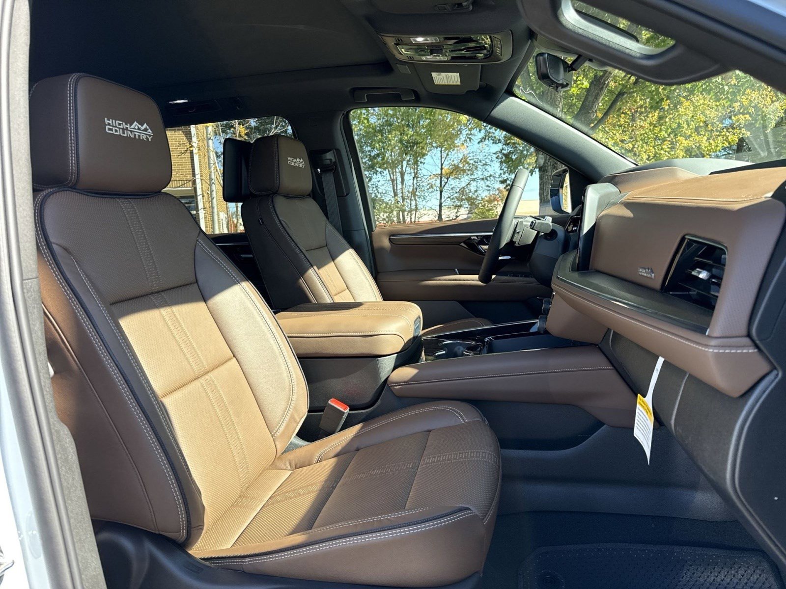 New 2026 Chevrolet Suburban High Country image 23