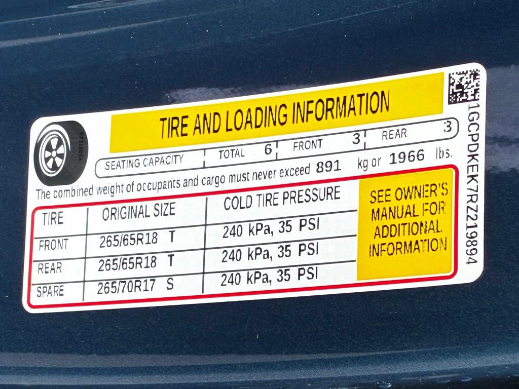 Certified 2024 Chevrolet Silverado 1500 LT AWD/4WD image 37