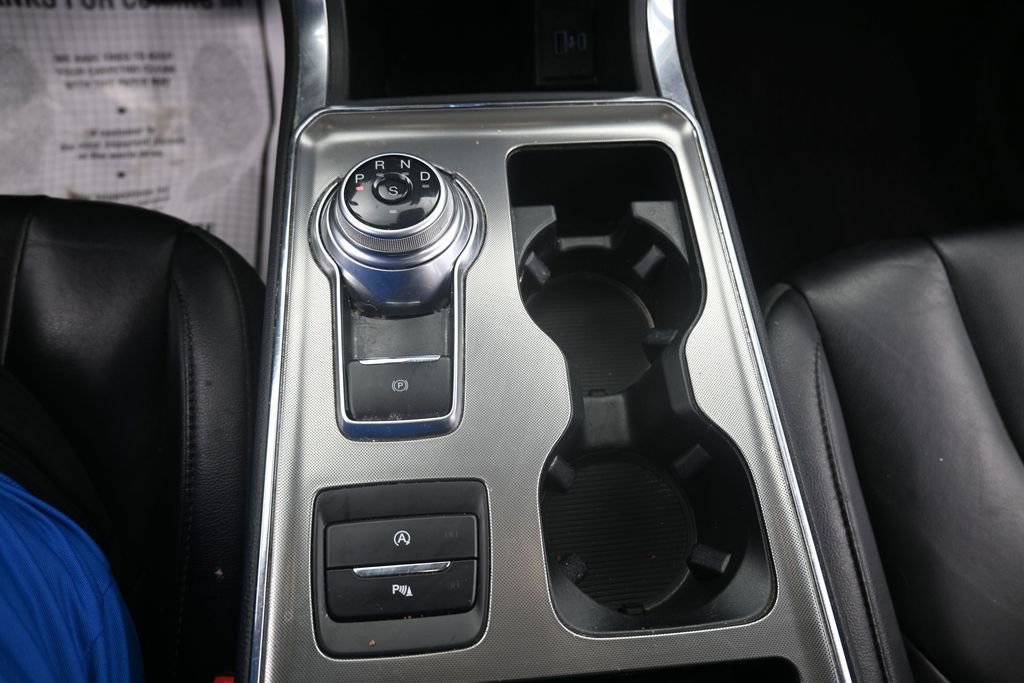 Used 2022 Ford Edge Titanium AWD/4WD image 37