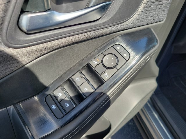 Used 2023 Nissan Rogue SV FWD image 18