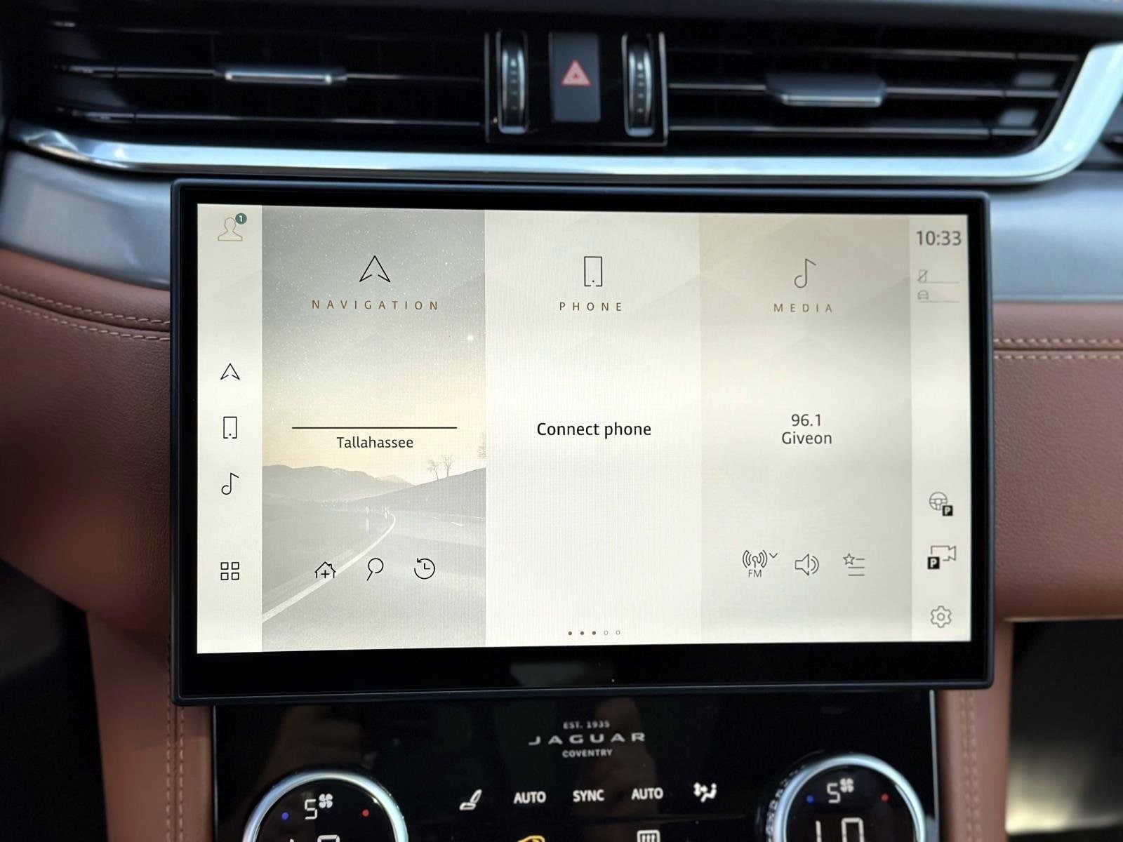 New 2026 Jaguar F-PACE R-Dynamic S AWD/4WD image 17