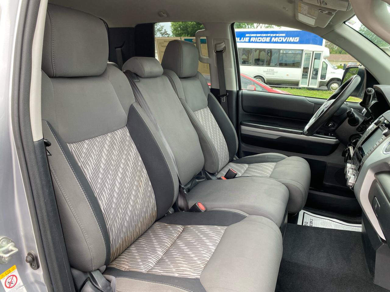 Used 2019 Toyota Tundra SR5 AWD/4WD image 9