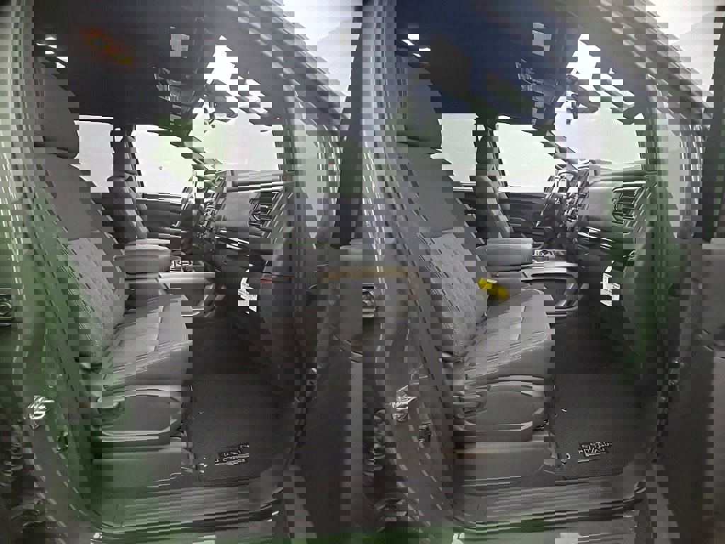 Used 2024 Nissan Titan SV w/ SV Bronze Edition Package image 44