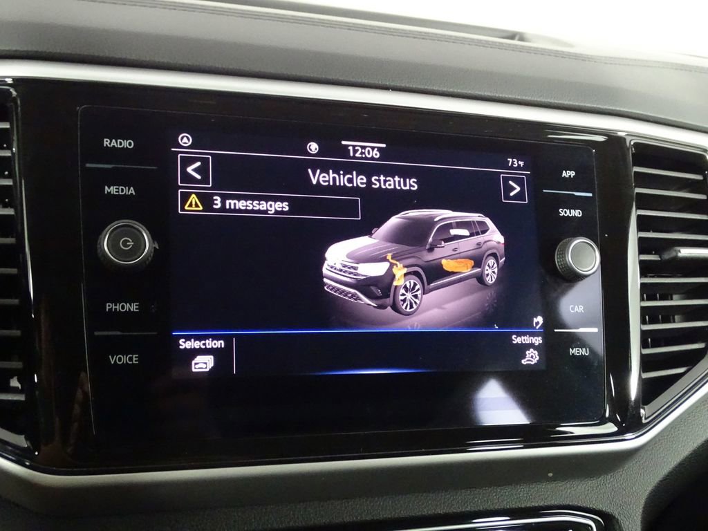 Used 2022 Volkswagen Atlas SE image 30