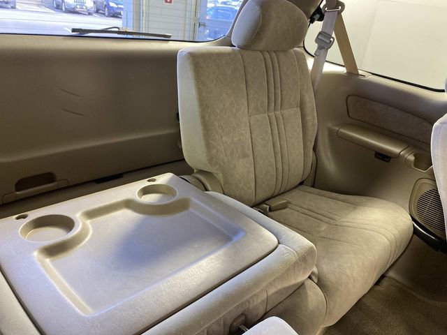 Used 2000 Toyota Sienna FWD image 12